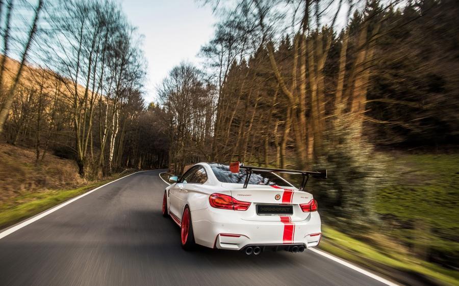  BMW M4 MH4 550 by Manhart Racing (F82) 2018 года  (фото 4 из 12)